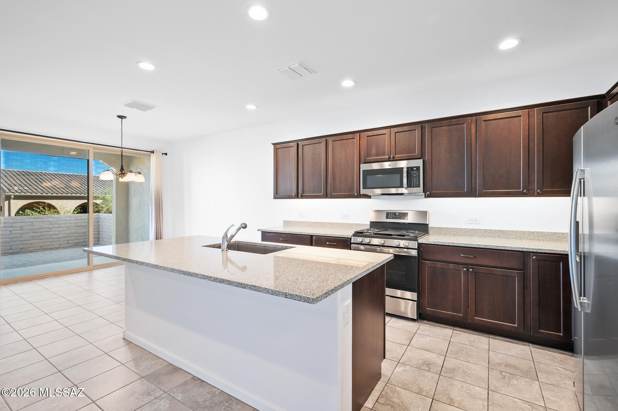 1427 E Blue Granite Drive