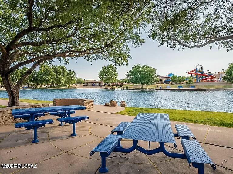 476 W Paseo Celestial