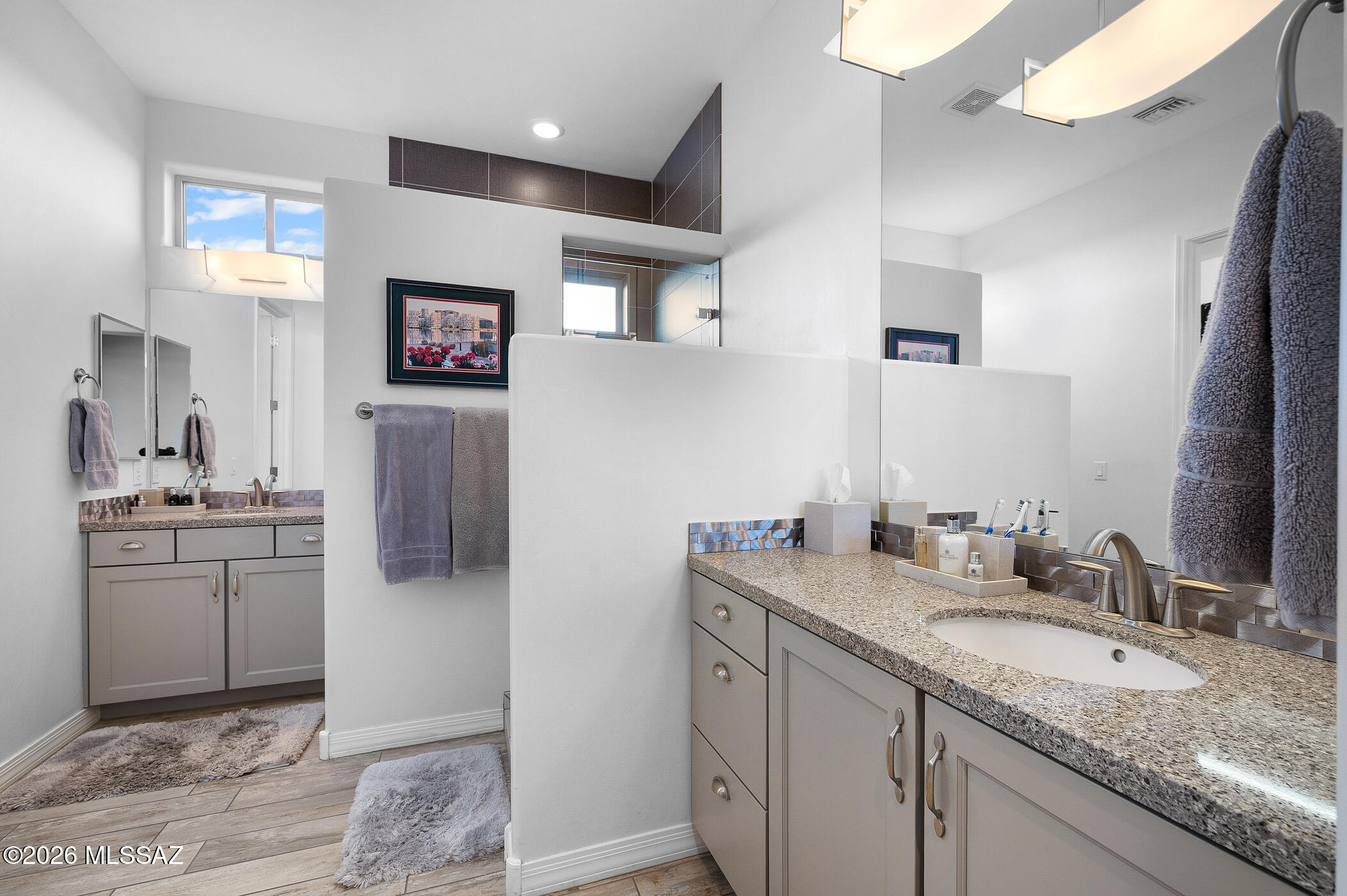 700 N Observation Trail