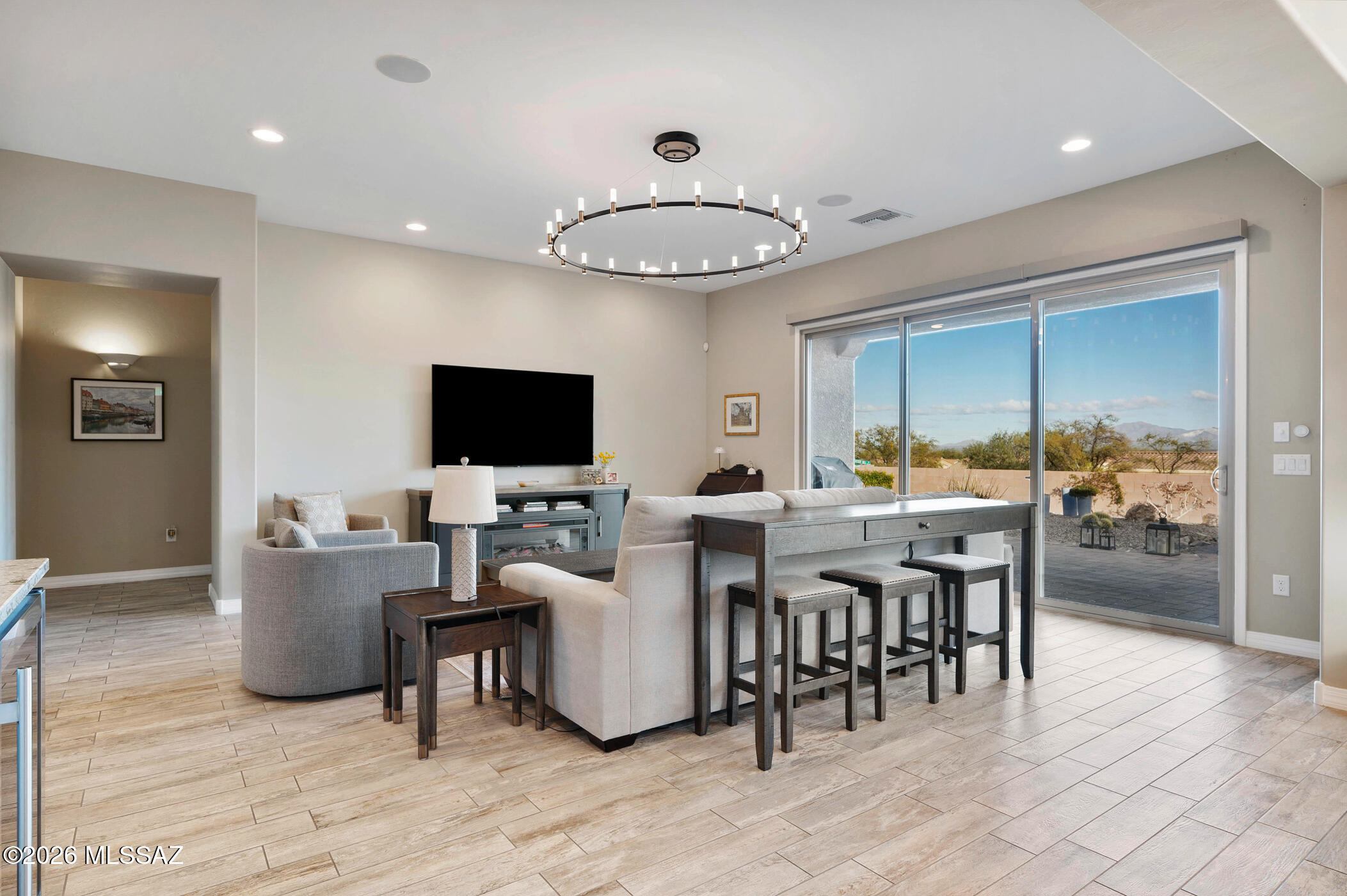 700 N Observation Trail