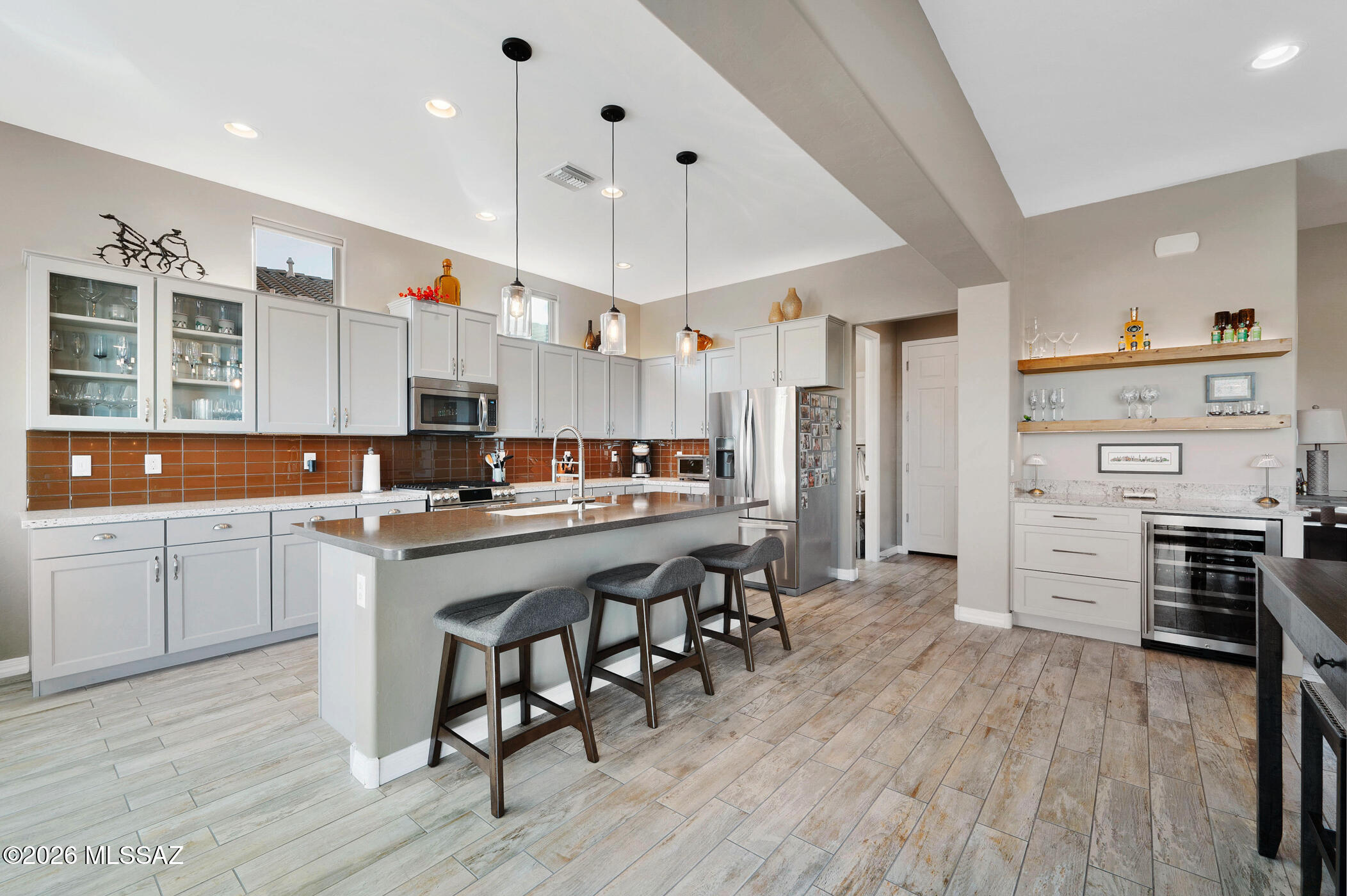 700 N Observation Trail