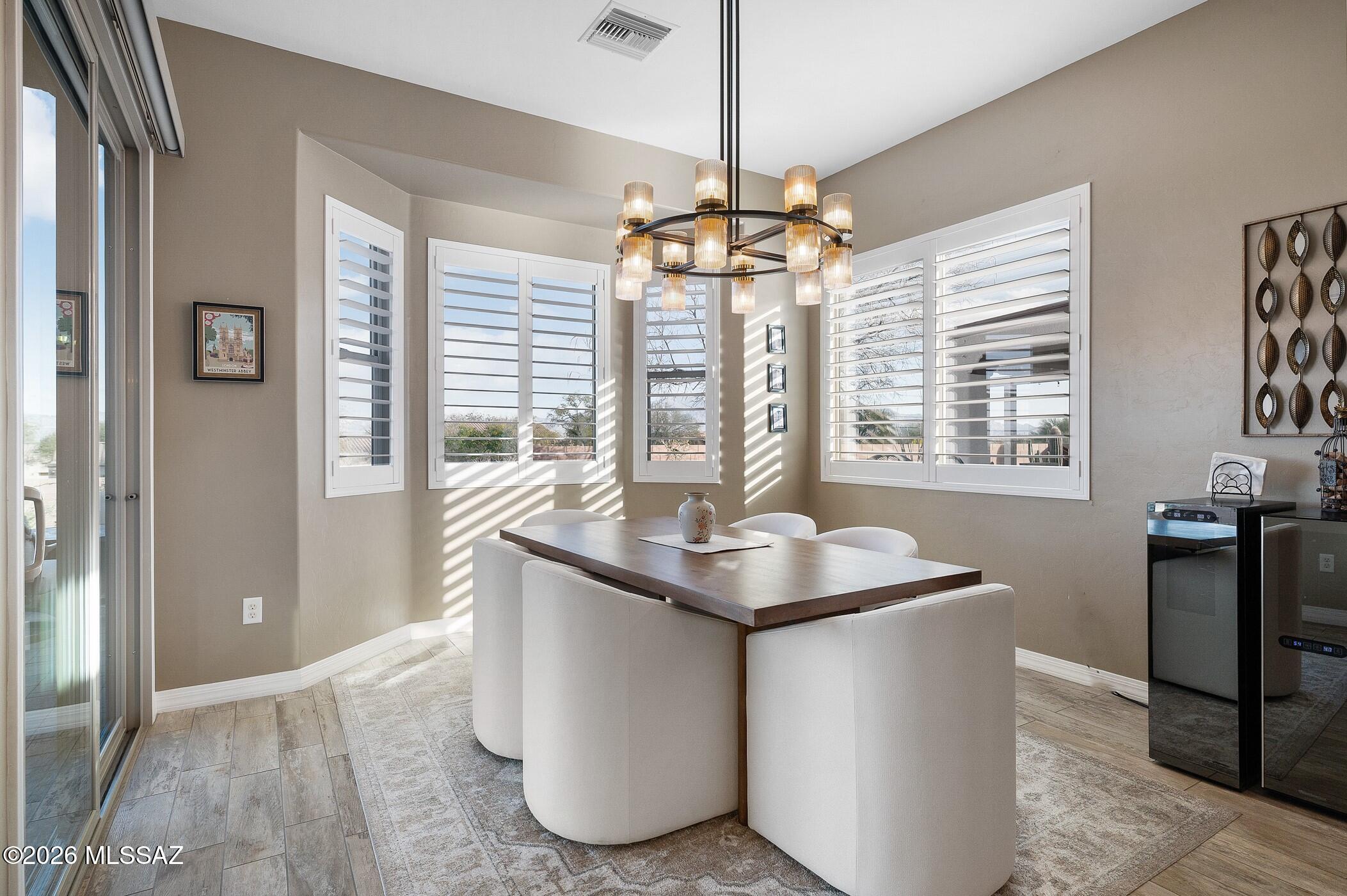 700 N Observation Trail