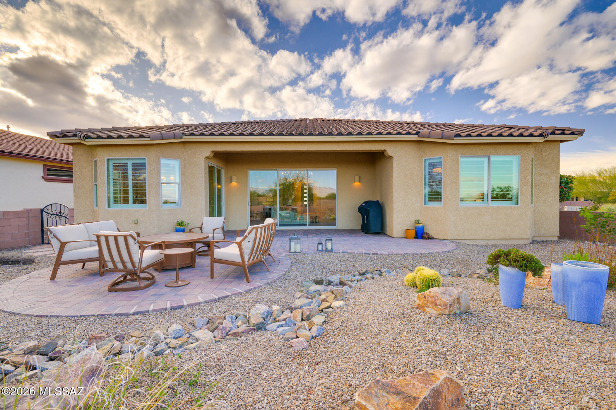 700 N Observation Trail