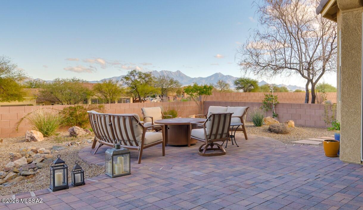 700 N Observation Trail