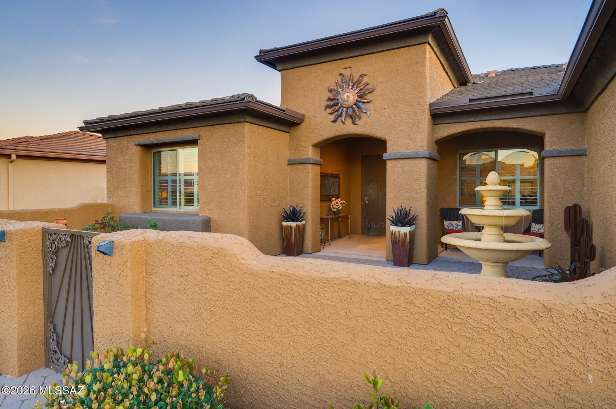 1175 W Calle Artistica