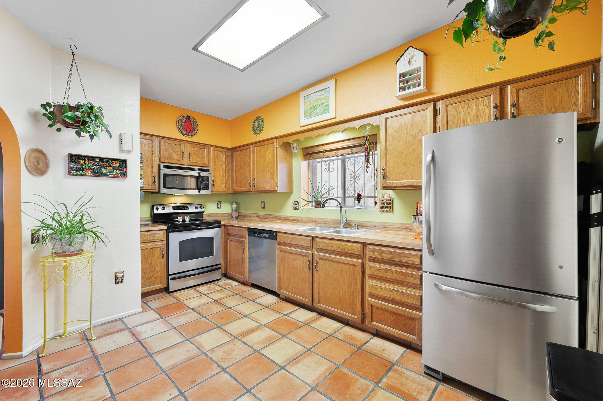 1383 W Camino Calderon