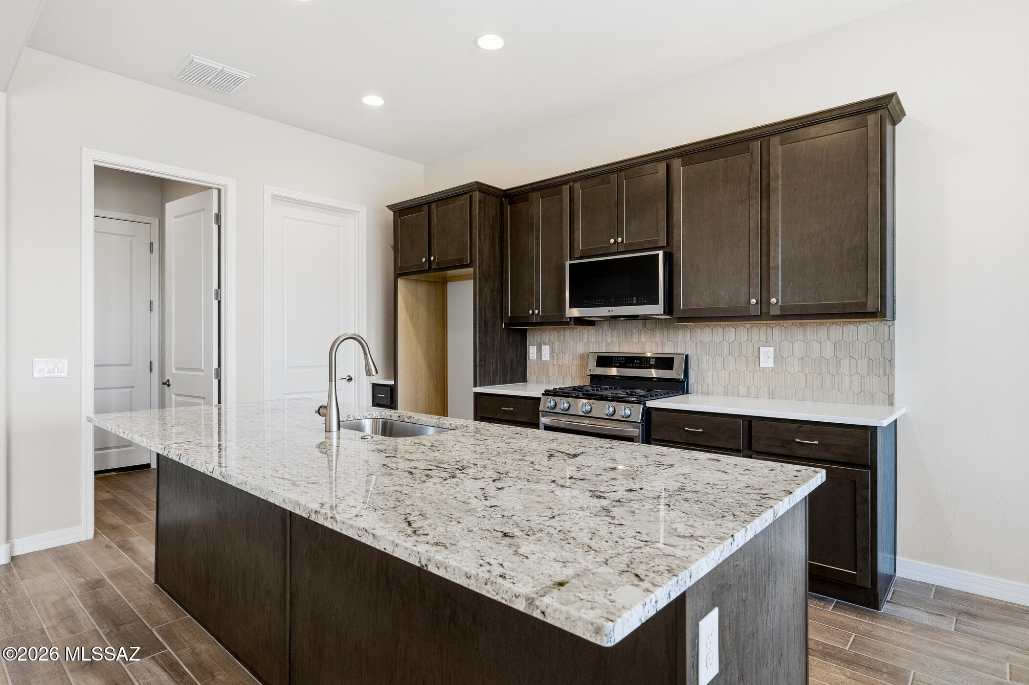 878 N Astronomer Lane