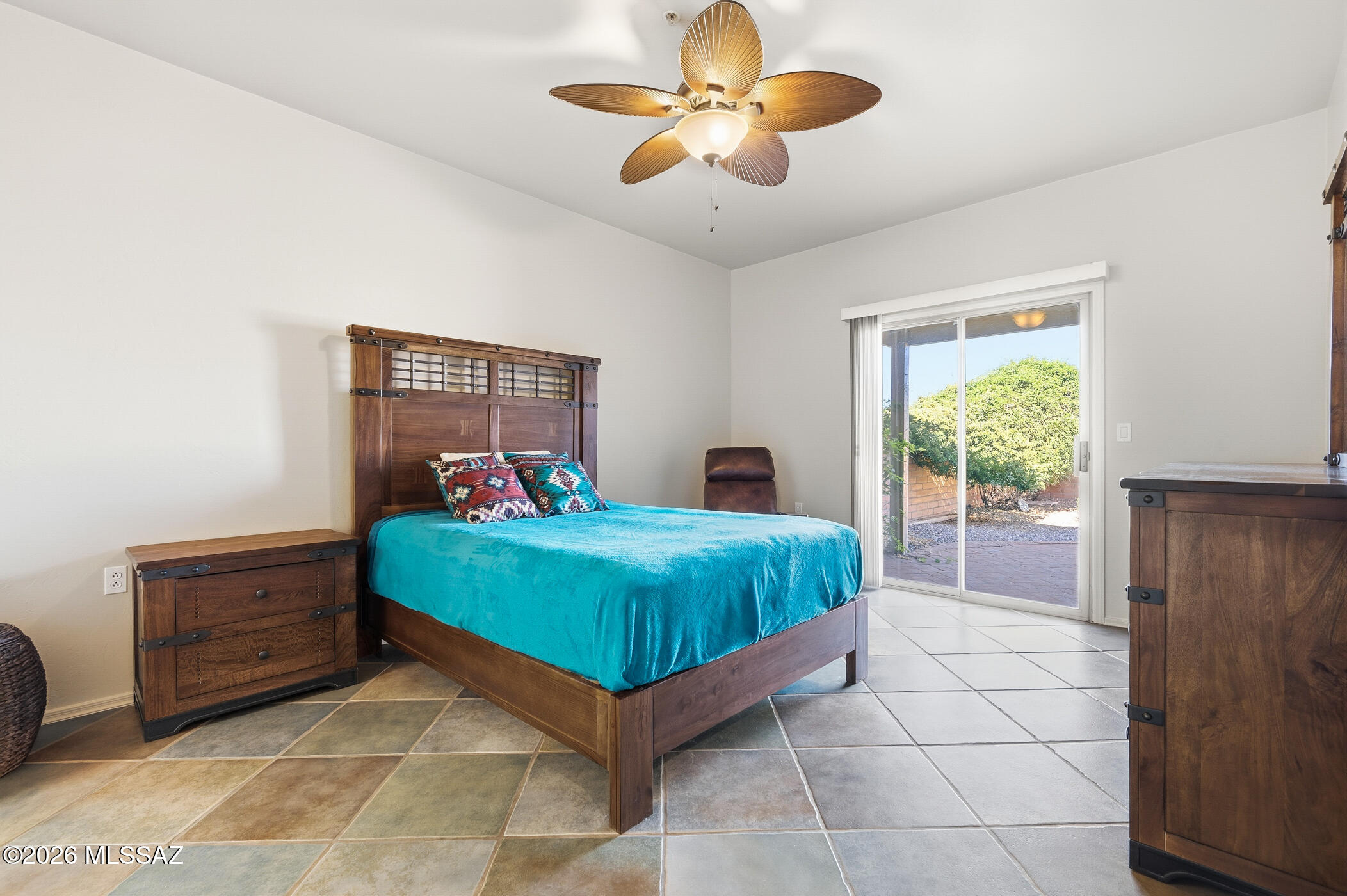 2427 S Orchard View Drive