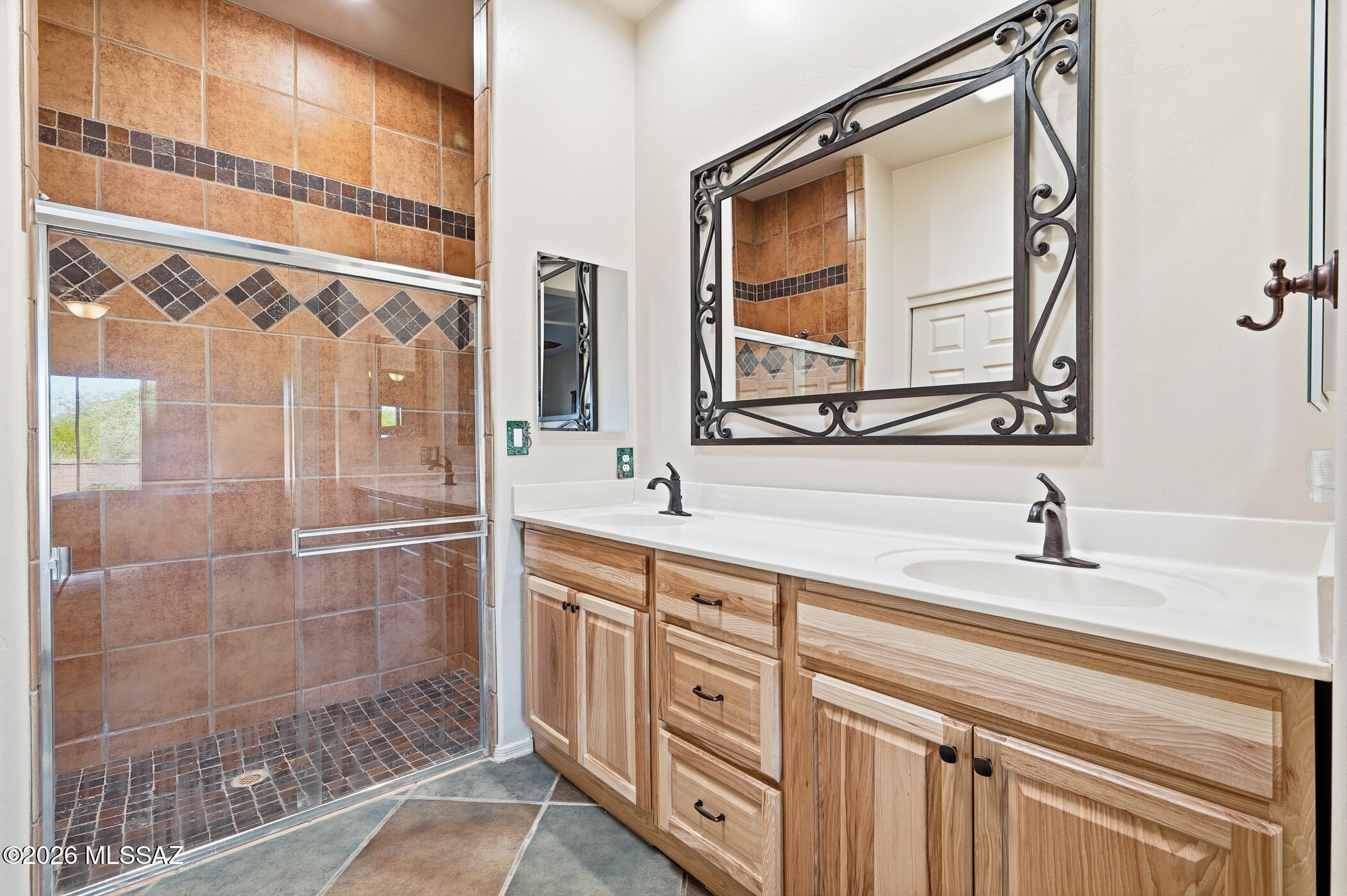 2427 S Orchard View Drive