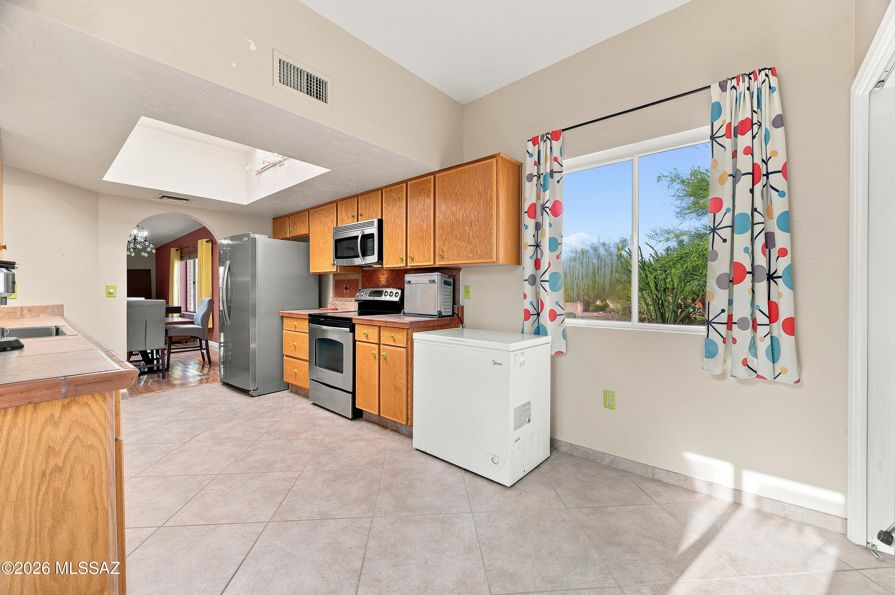 1604 W Calle Zuniga