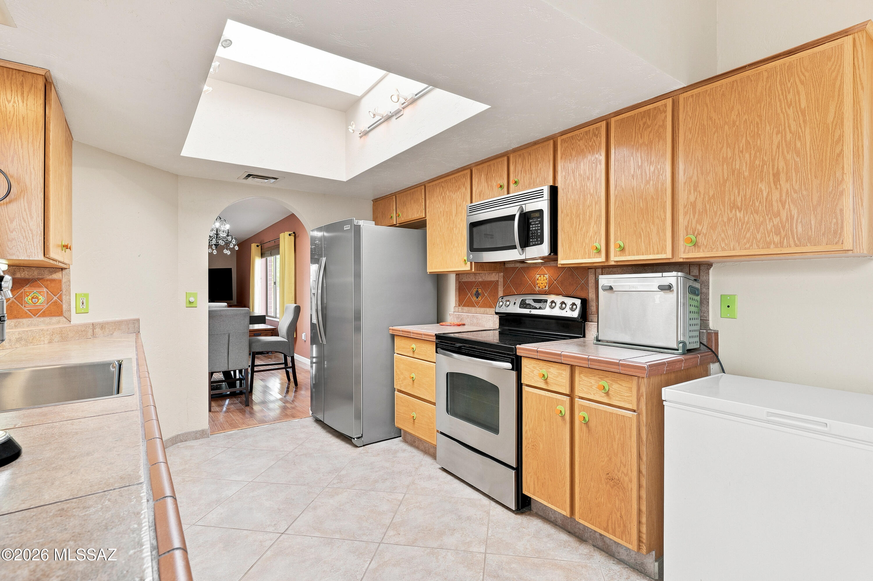 1604 W Calle Zuniga