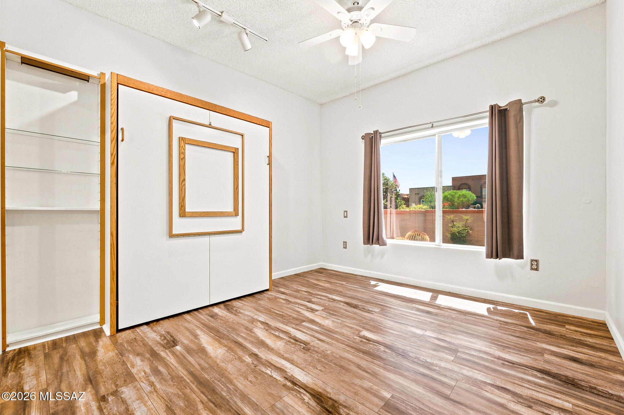 1310 W Calle Serrano