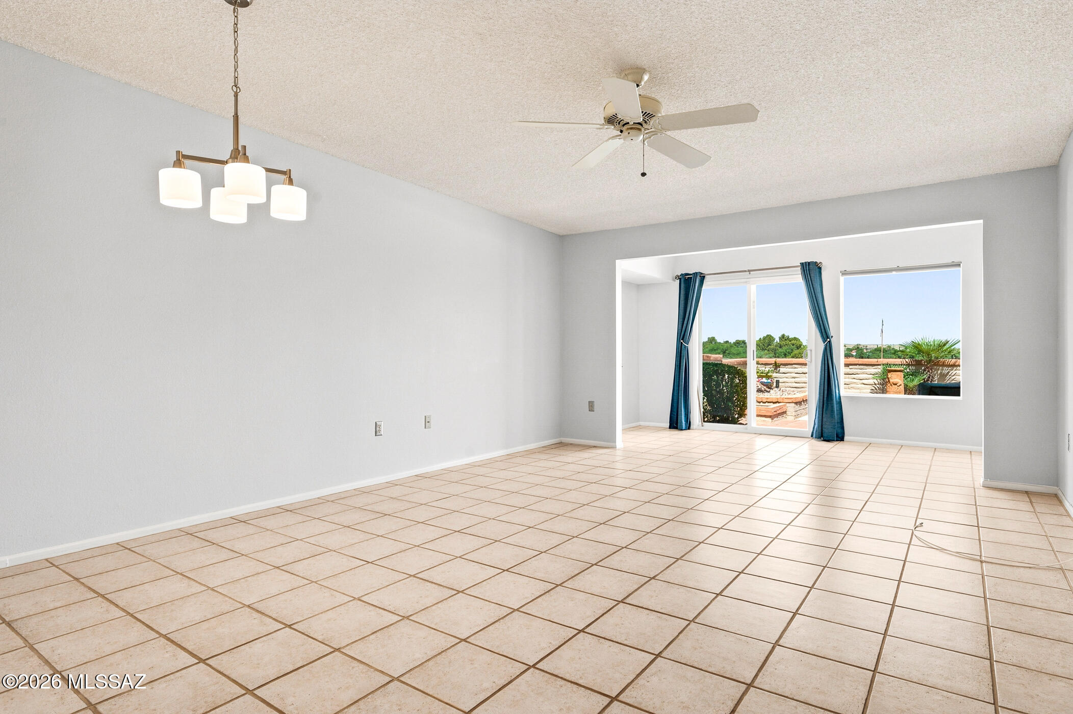 1310 W Calle Serrano