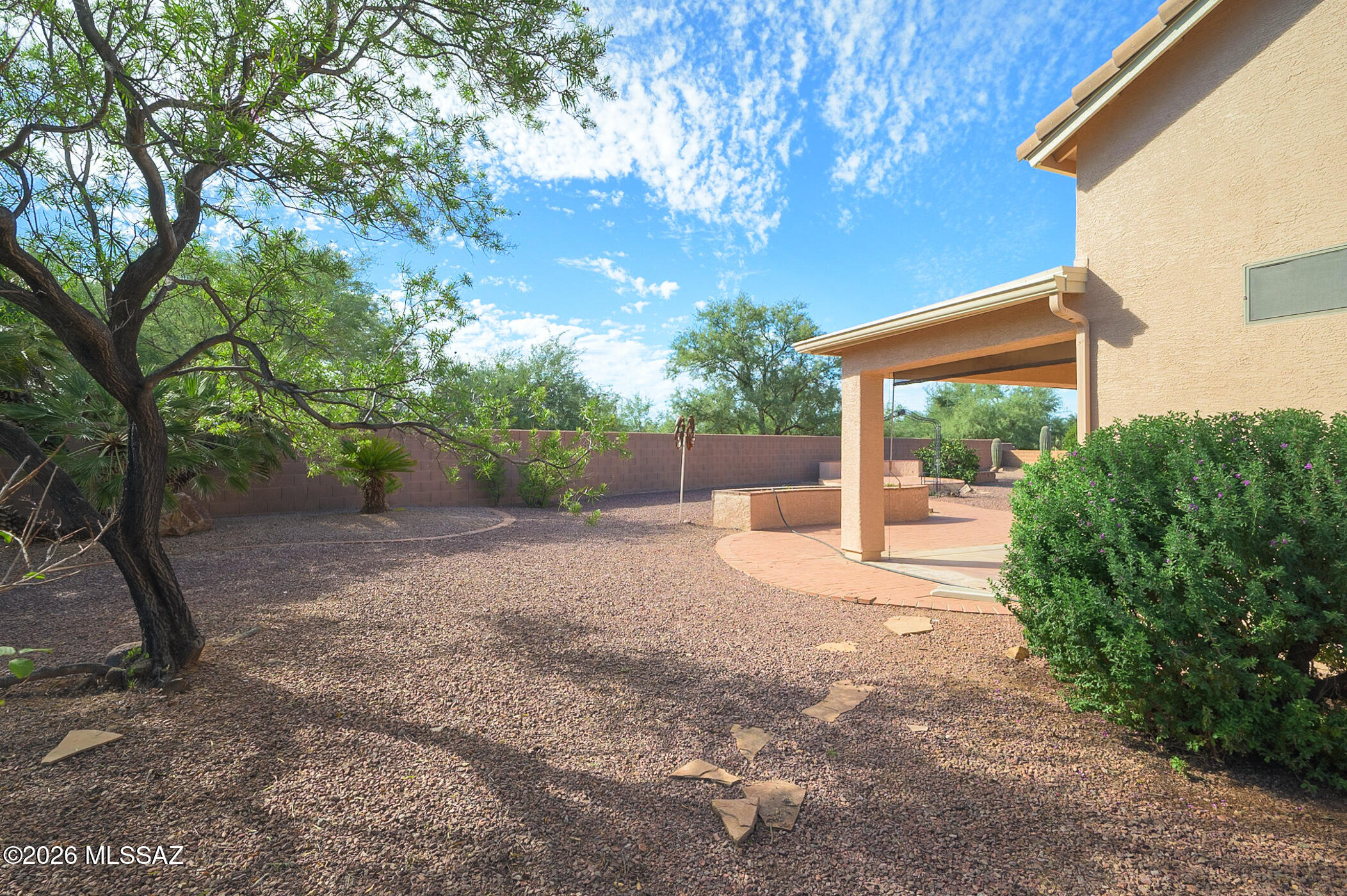 1133 N Desert Deer Pass
