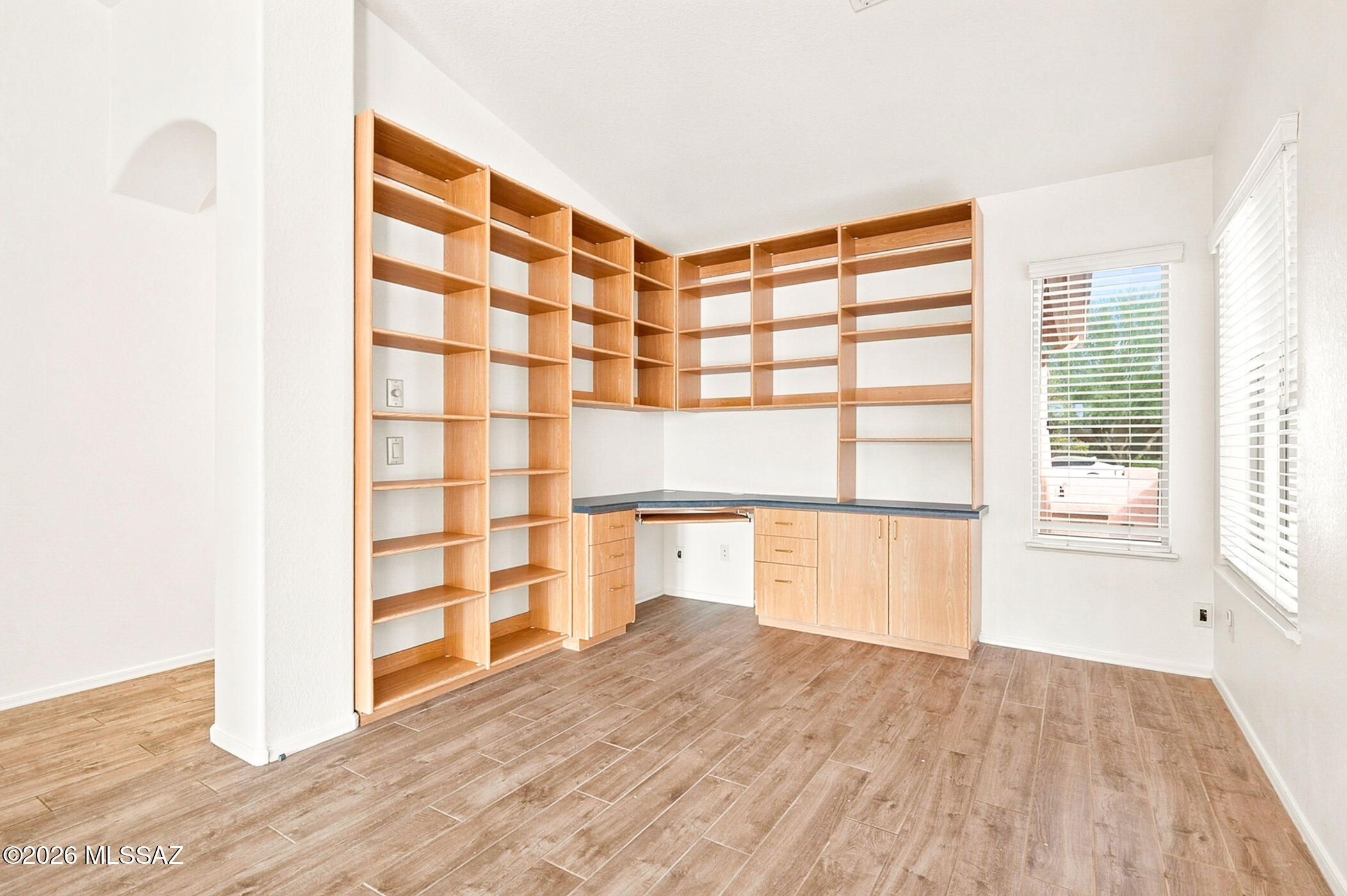 1133 N Desert Deer Pass