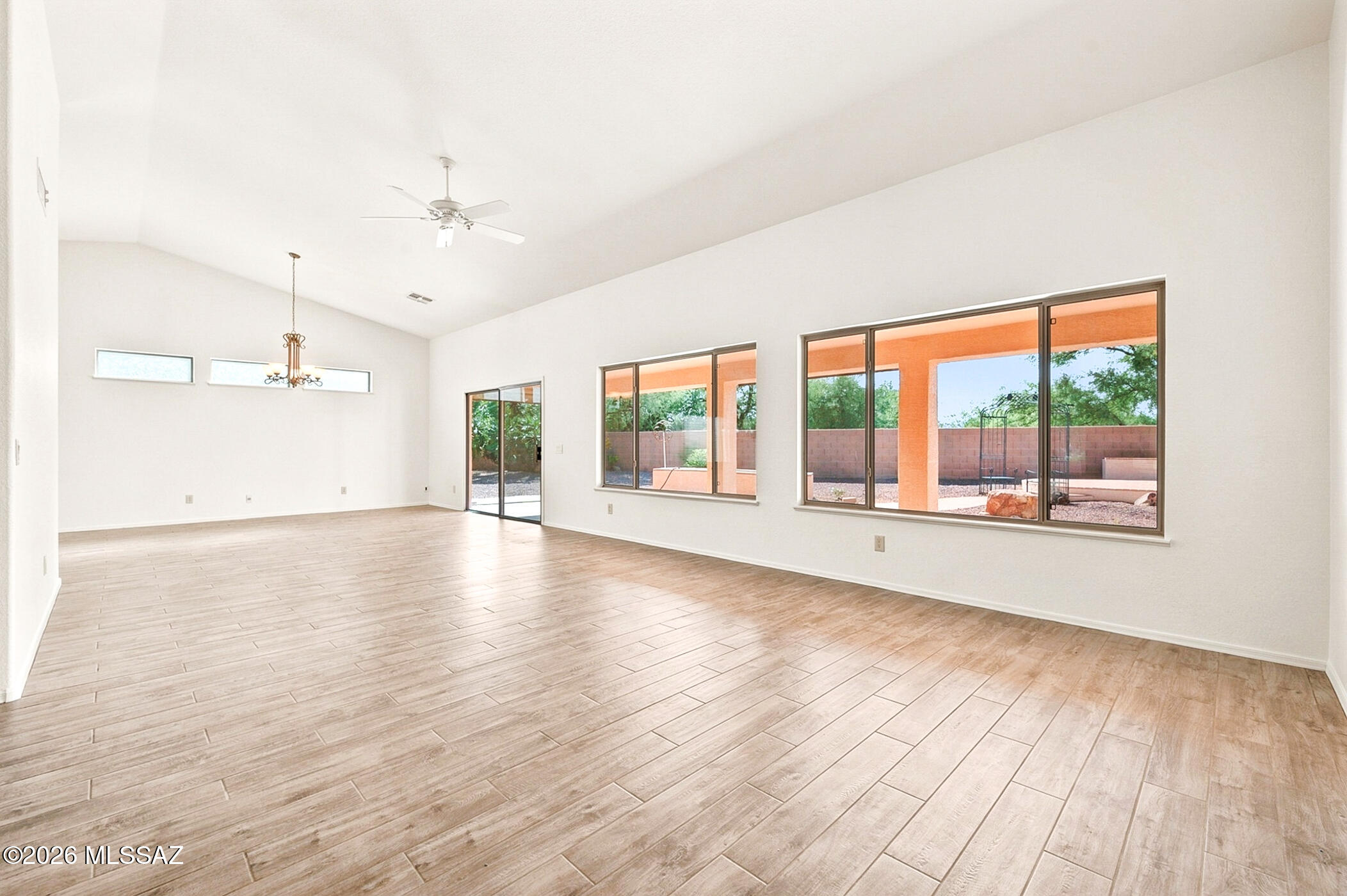 1133 N Desert Deer Pass