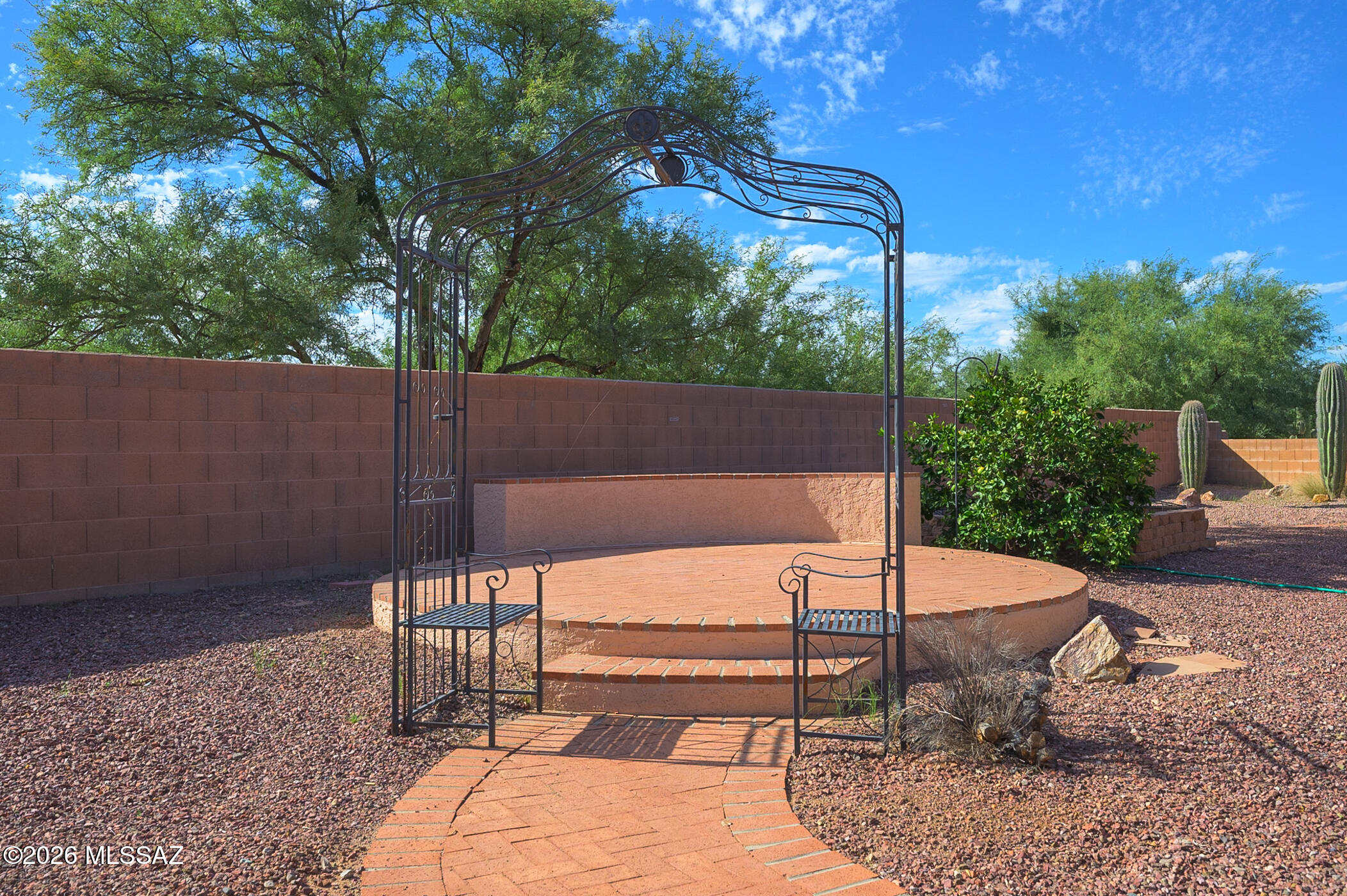 1133 N Desert Deer Pass