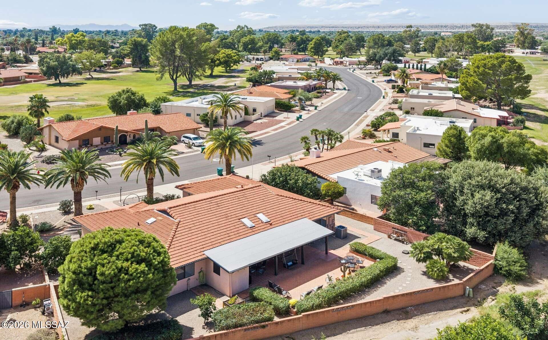 1073 N Paseo Iris