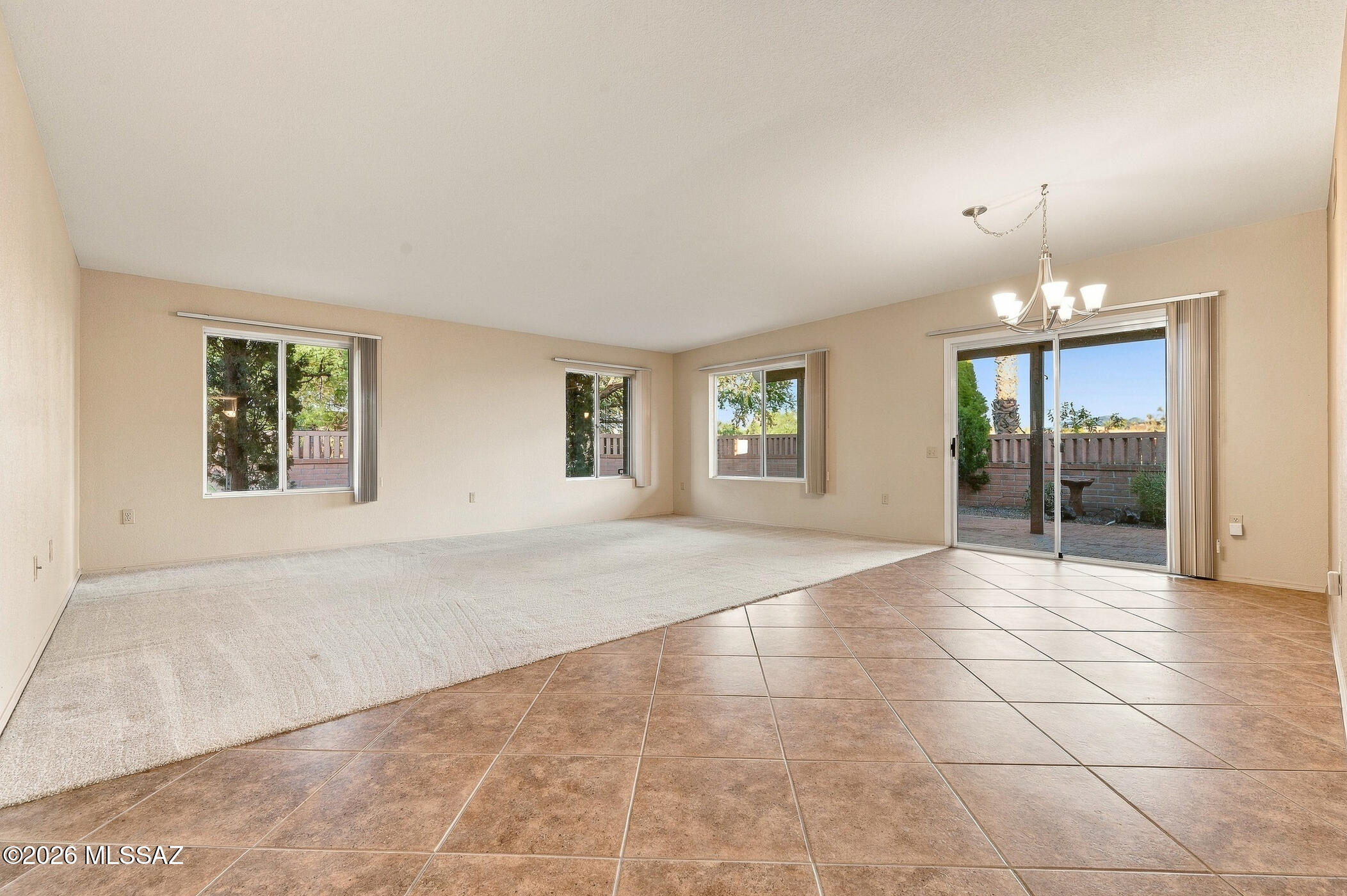 1846 W Camino Urbano