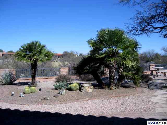 1800 W Via De La Gloria