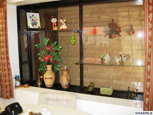 1458 W Calle Mendoza