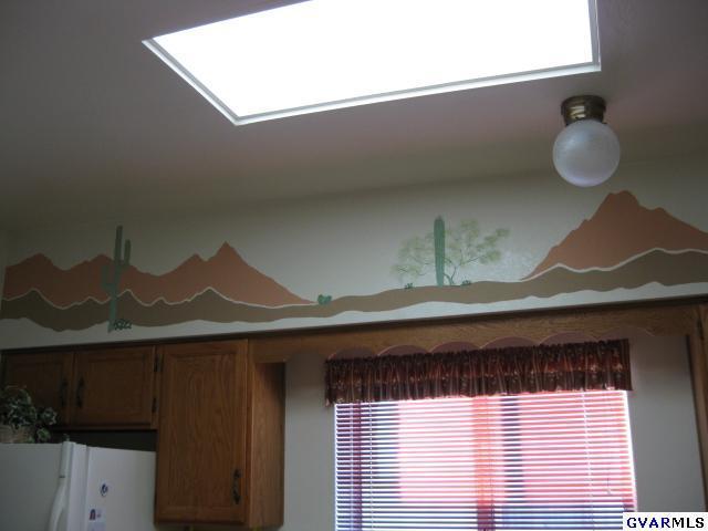 1458 W Calle Mendoza