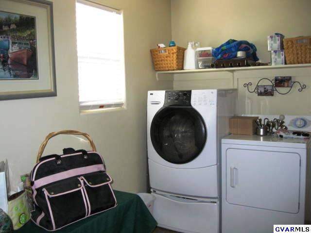 537 N Michelangelo Drive