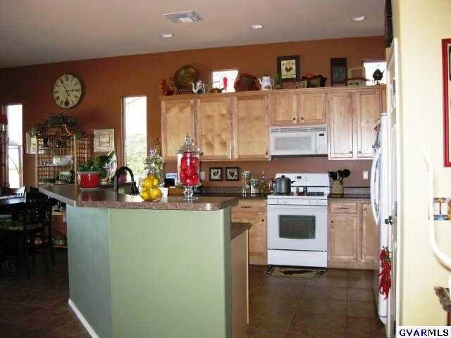 537 N Michelangelo Drive