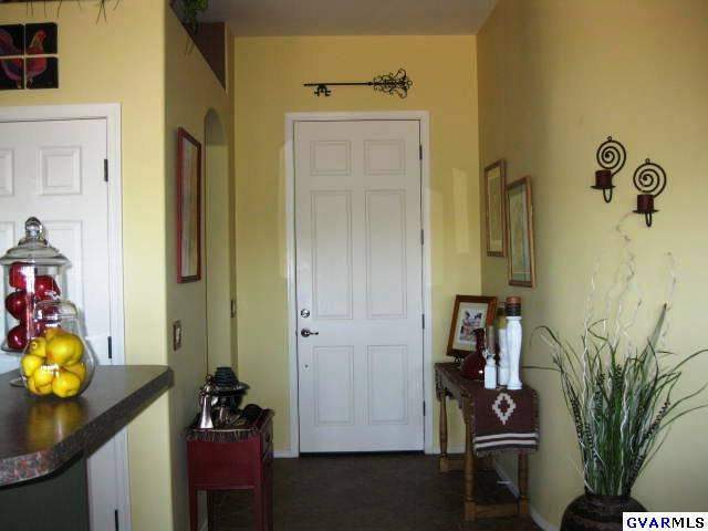 537 N Michelangelo Drive