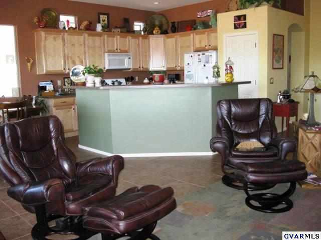 537 N Michelangelo Drive