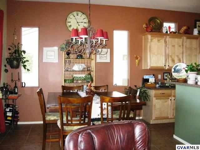 537 N Michelangelo Drive