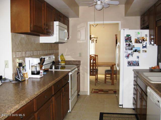 1065 S Horizonte Place