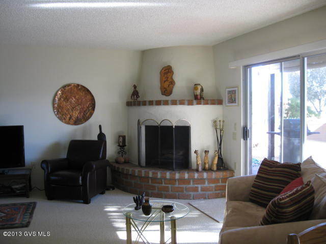 1065 S Horizonte Place