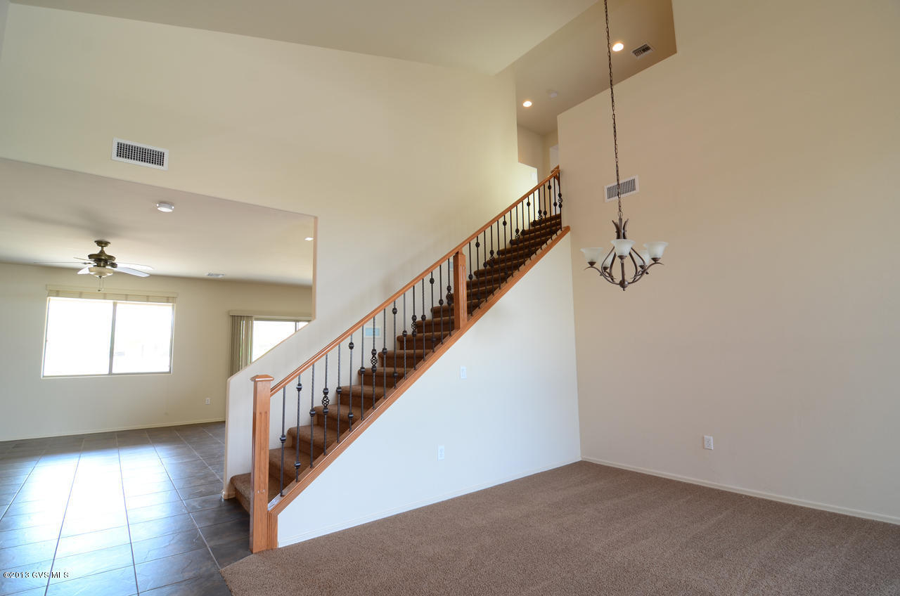 825 E Deer Spring Canyon Place