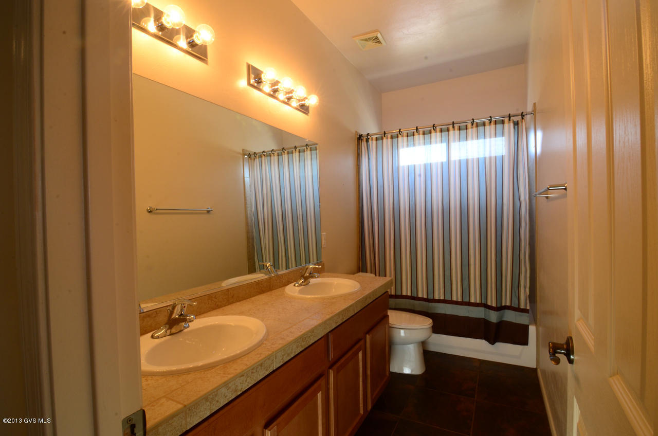 825 E Deer Spring Canyon Place