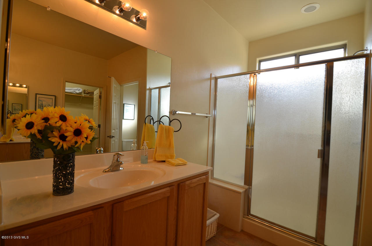 2359 S Pecan Vista Drive