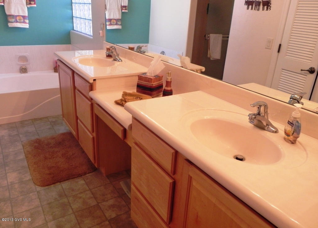 1977 W Amblemorn Drive