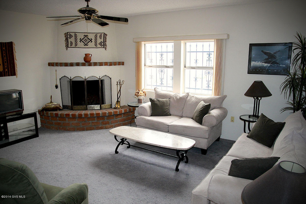 606 W Paseo Del Prado