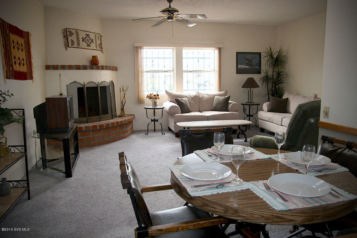 606 W Paseo Del Prado