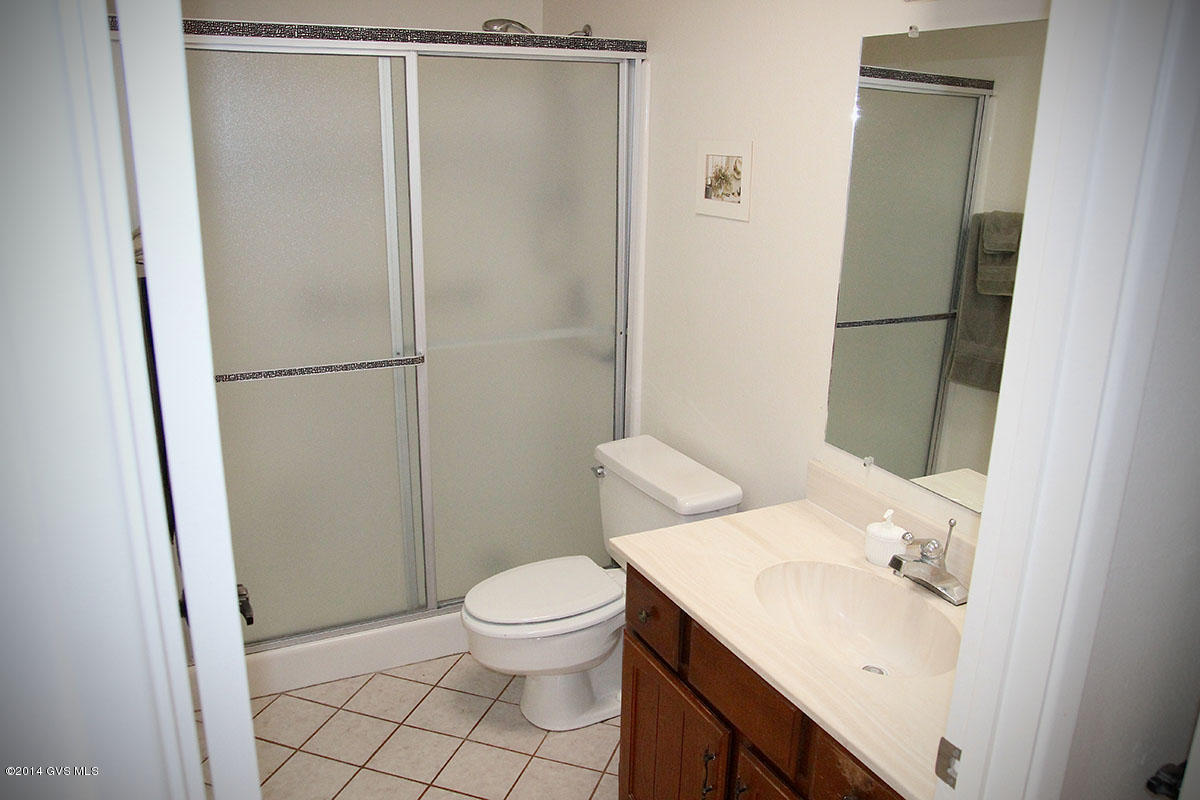 606 W Paseo Del Prado
