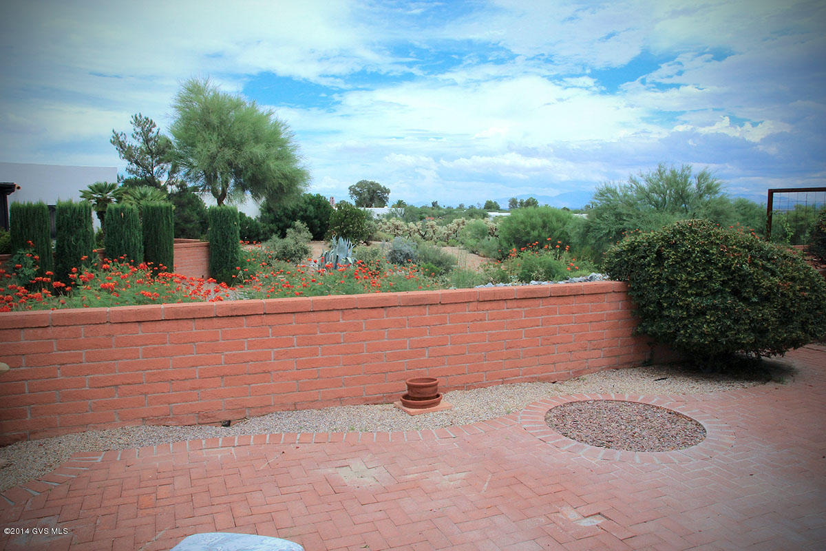 606 W Paseo Del Prado