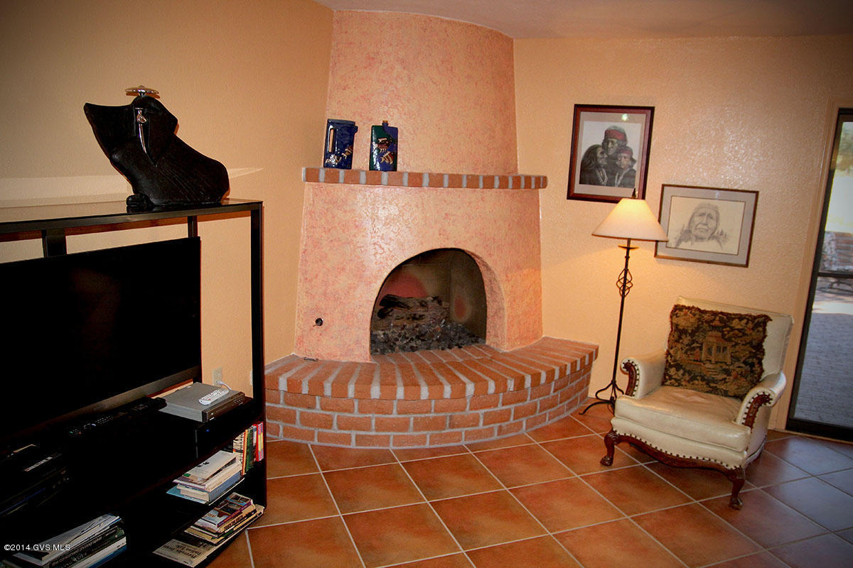 1048 W Calle De Pitahaya