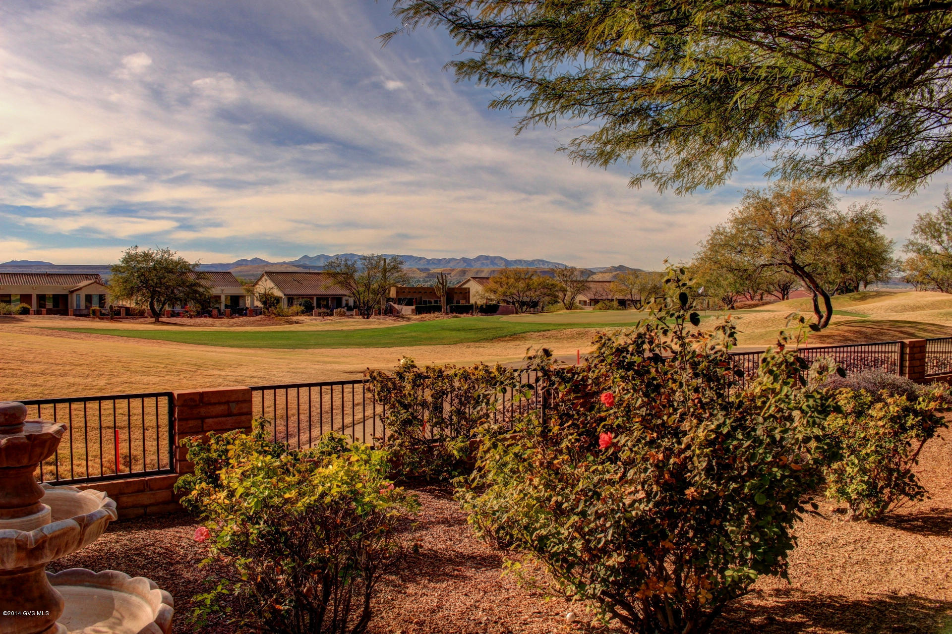 1802 E Desert Lark Pass