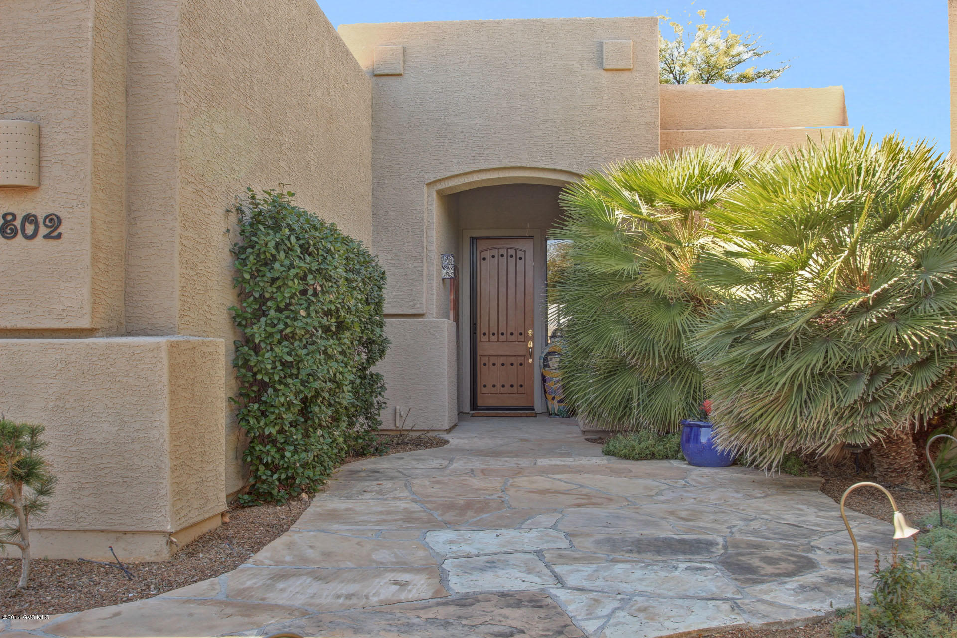 1802 E Desert Lark Pass