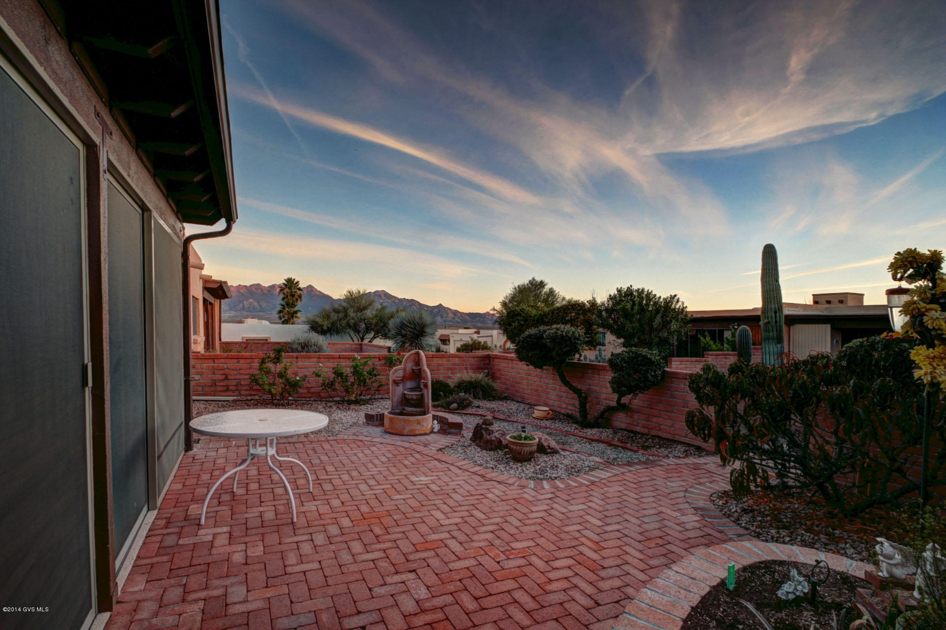 1189 W Camino Sagasta