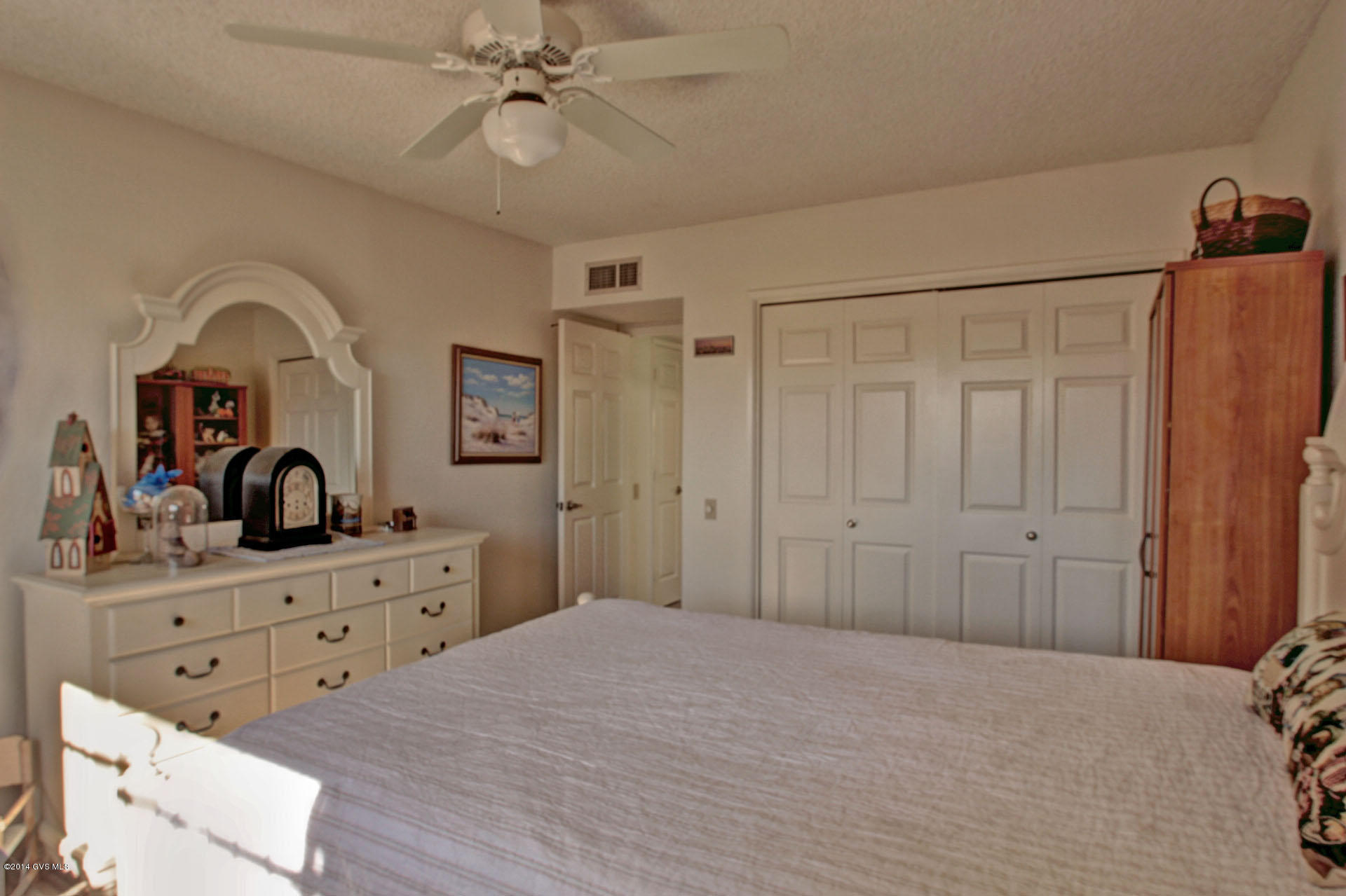 1189 W Camino Sagasta