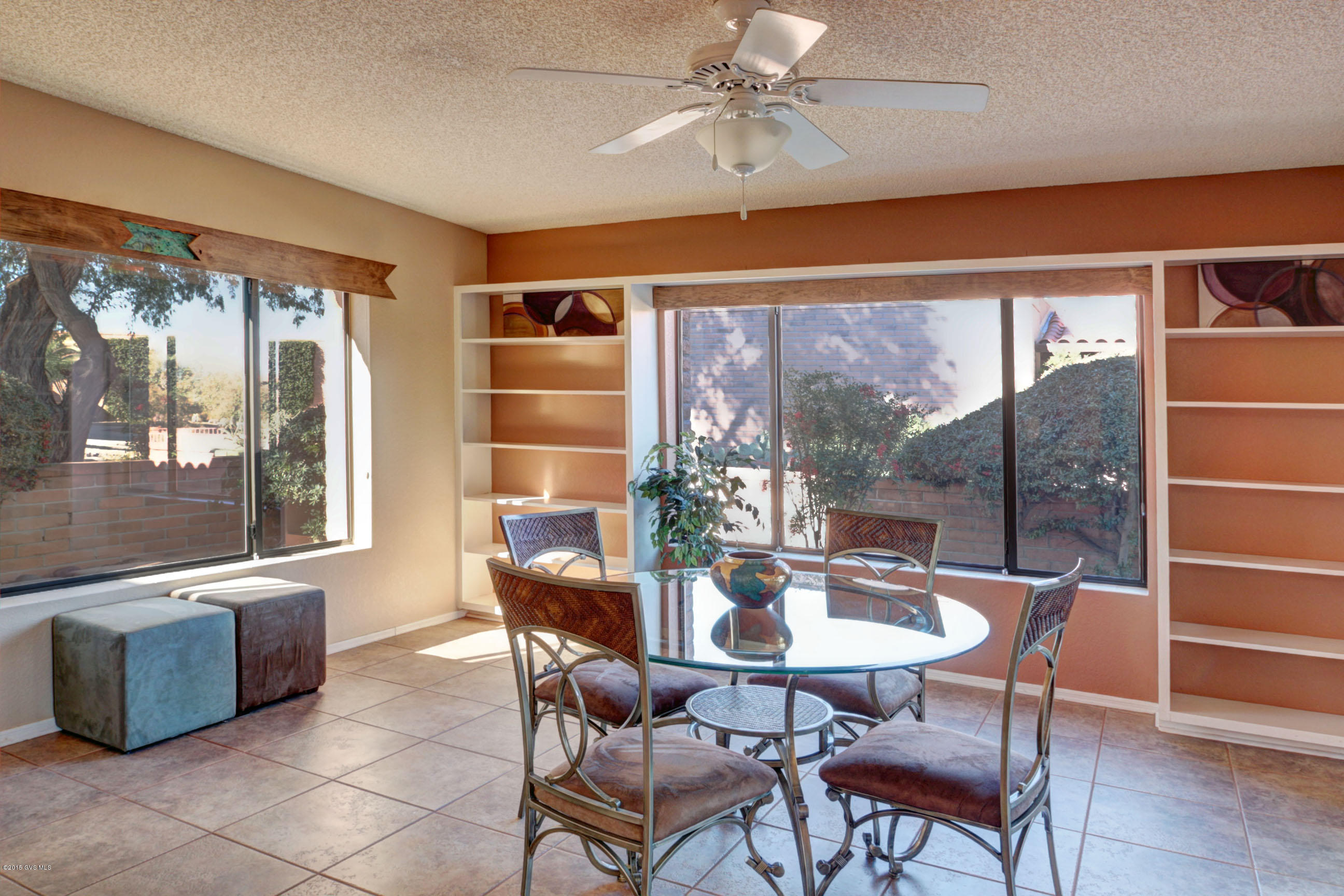 1850 W Via De La Gloria