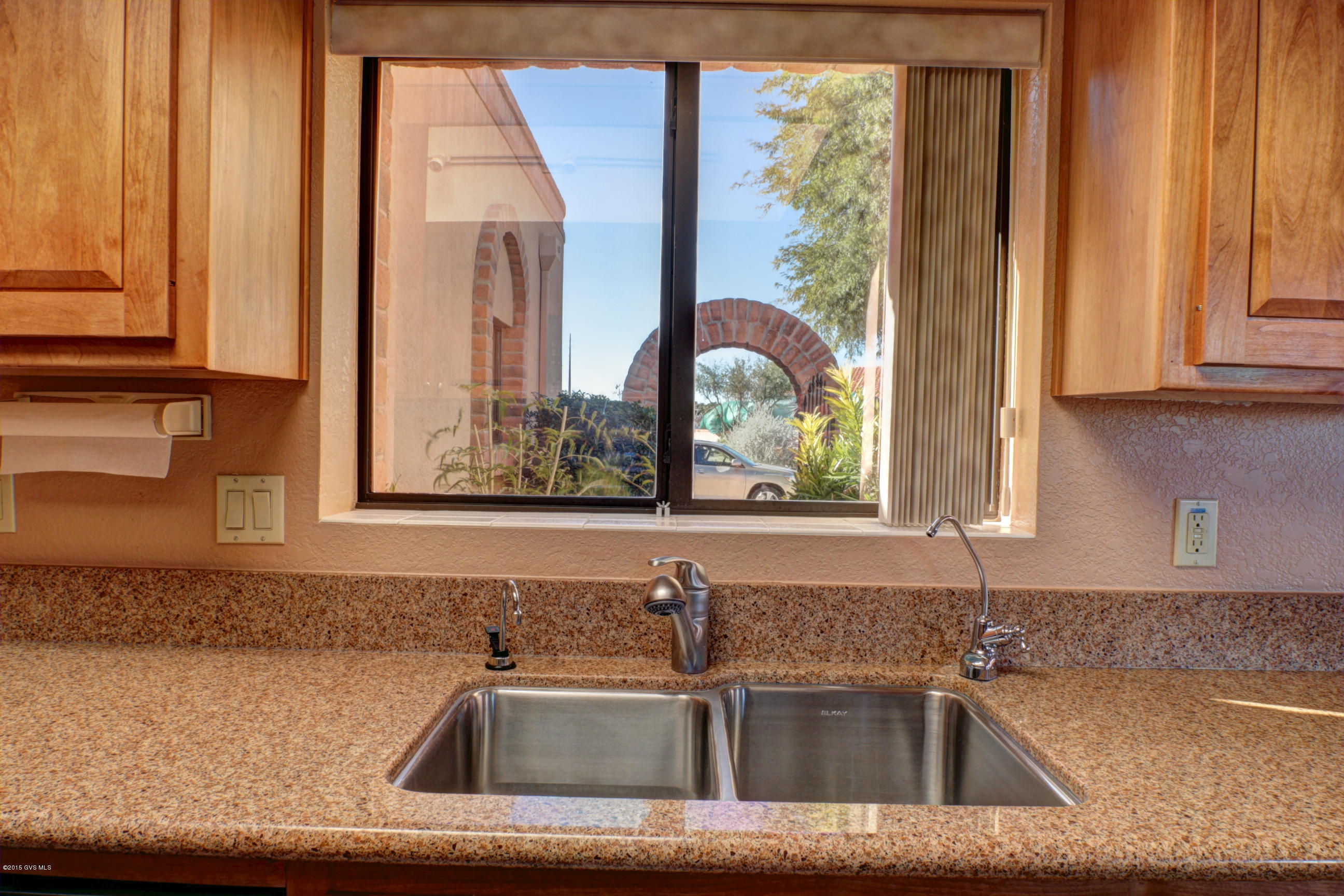 1850 W Via De La Gloria