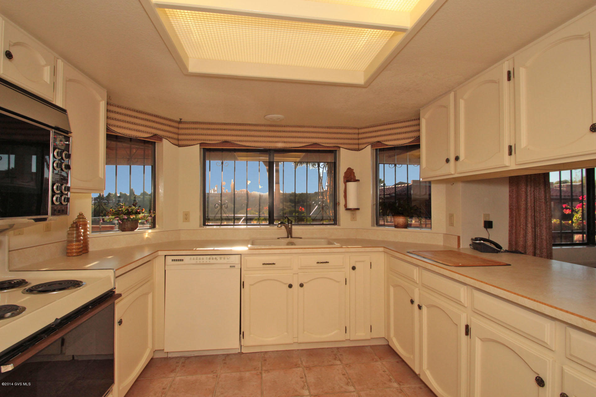 837 W Golf Course Place