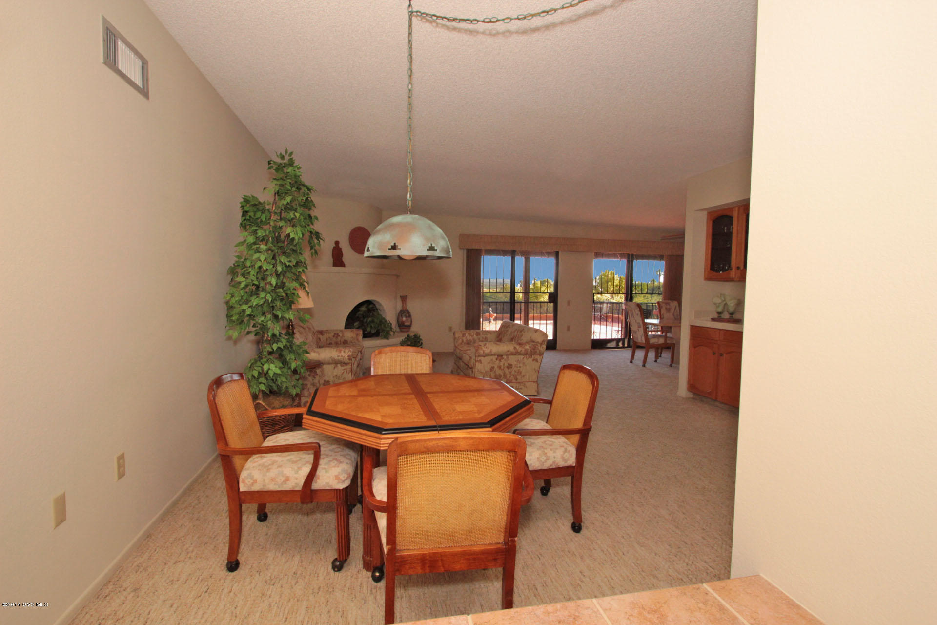 837 W Golf Course Place